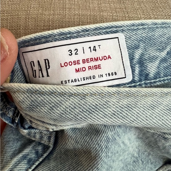 Gap Loose Bermuda shorts (Light Blue) - Picture 4 of 6